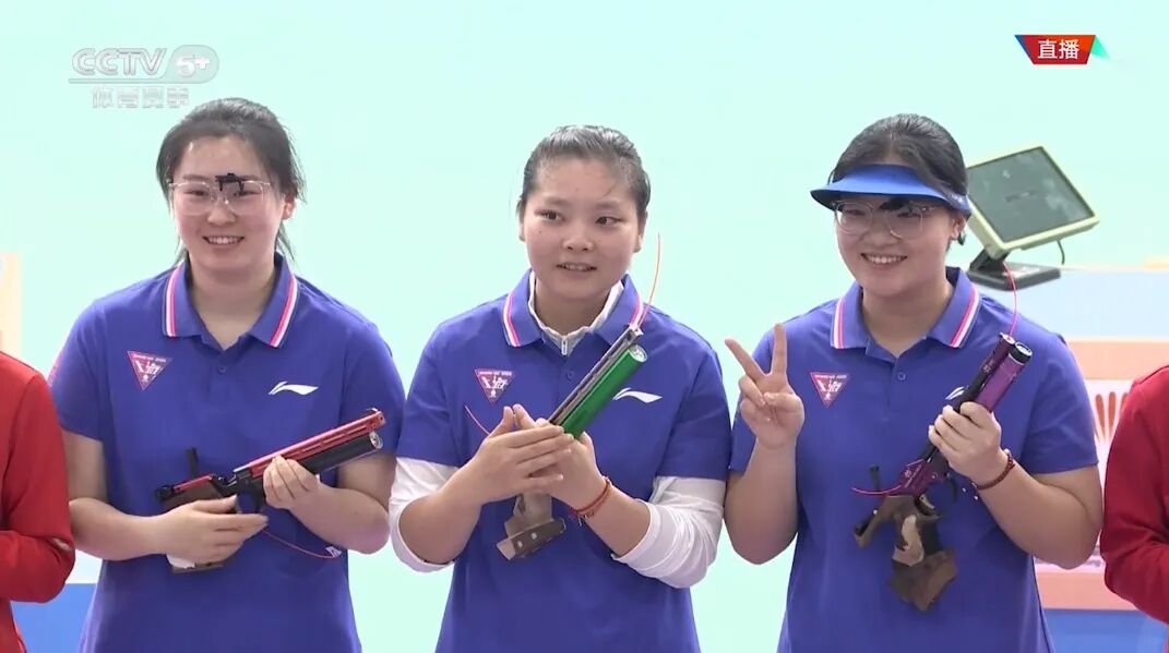上海队夺得(de)十(shí)五运会射击项目女子10米气手枪团体冠军